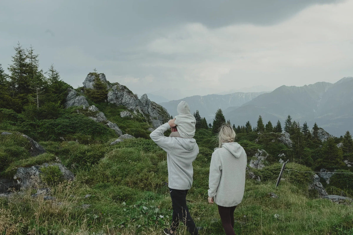 Lehká dětská bunda z panenské vlny – šedá